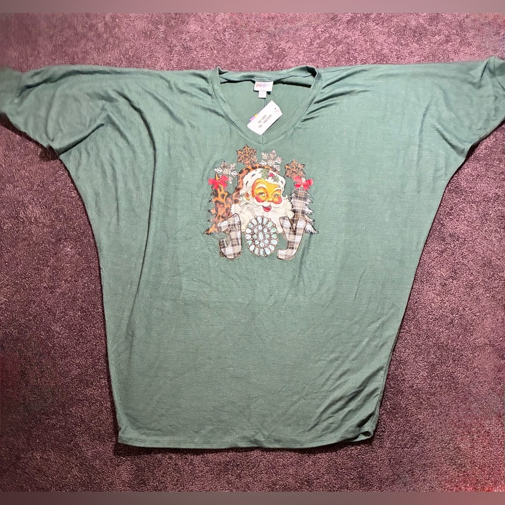 LuLaRoe Green Long Sleeve Top with Santa Design